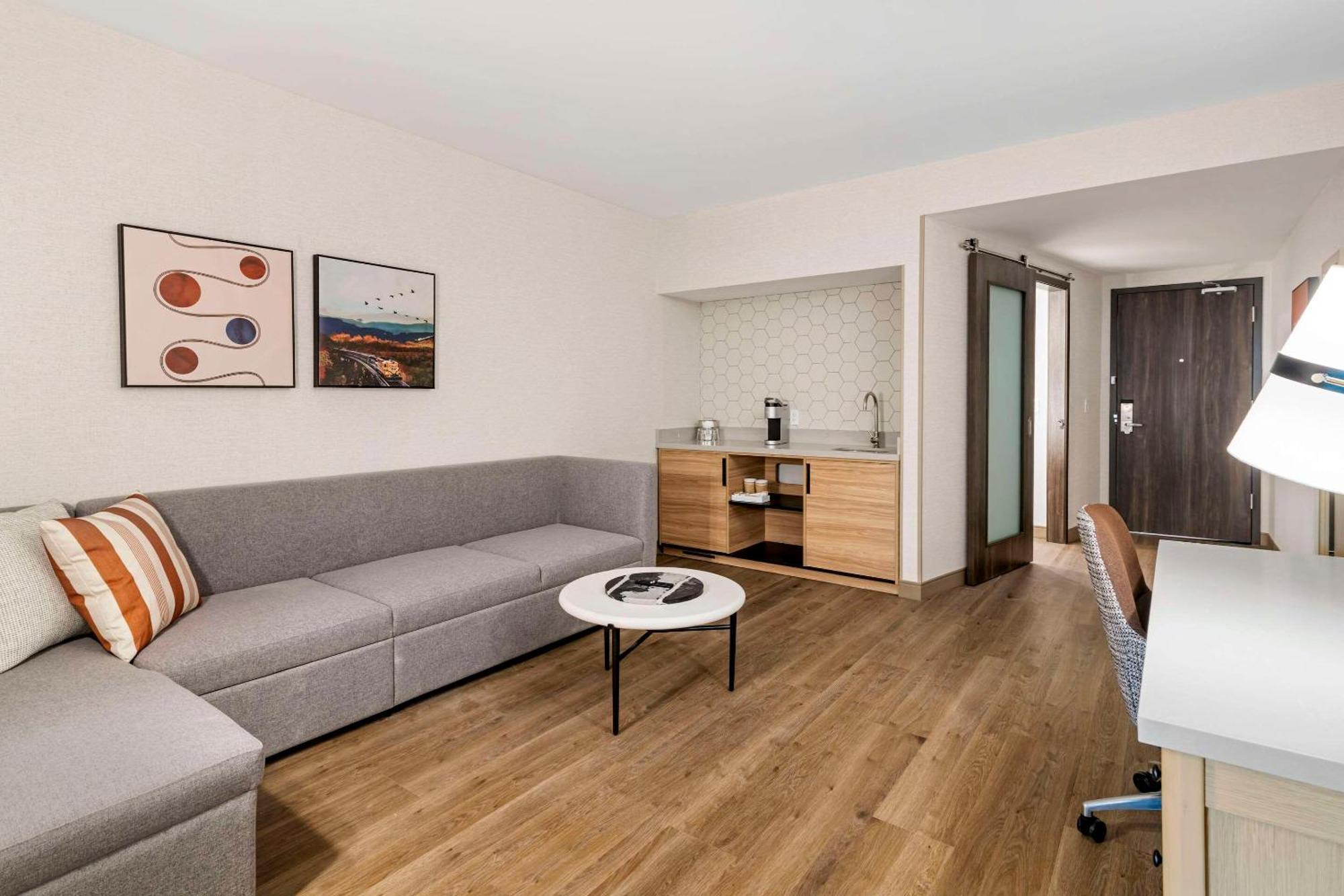 Cambria Hotel 노스콘웨이 외부 사진