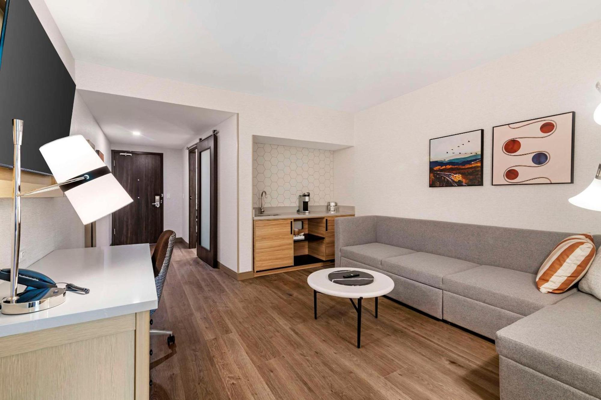 Cambria Hotel 노스콘웨이 외부 사진